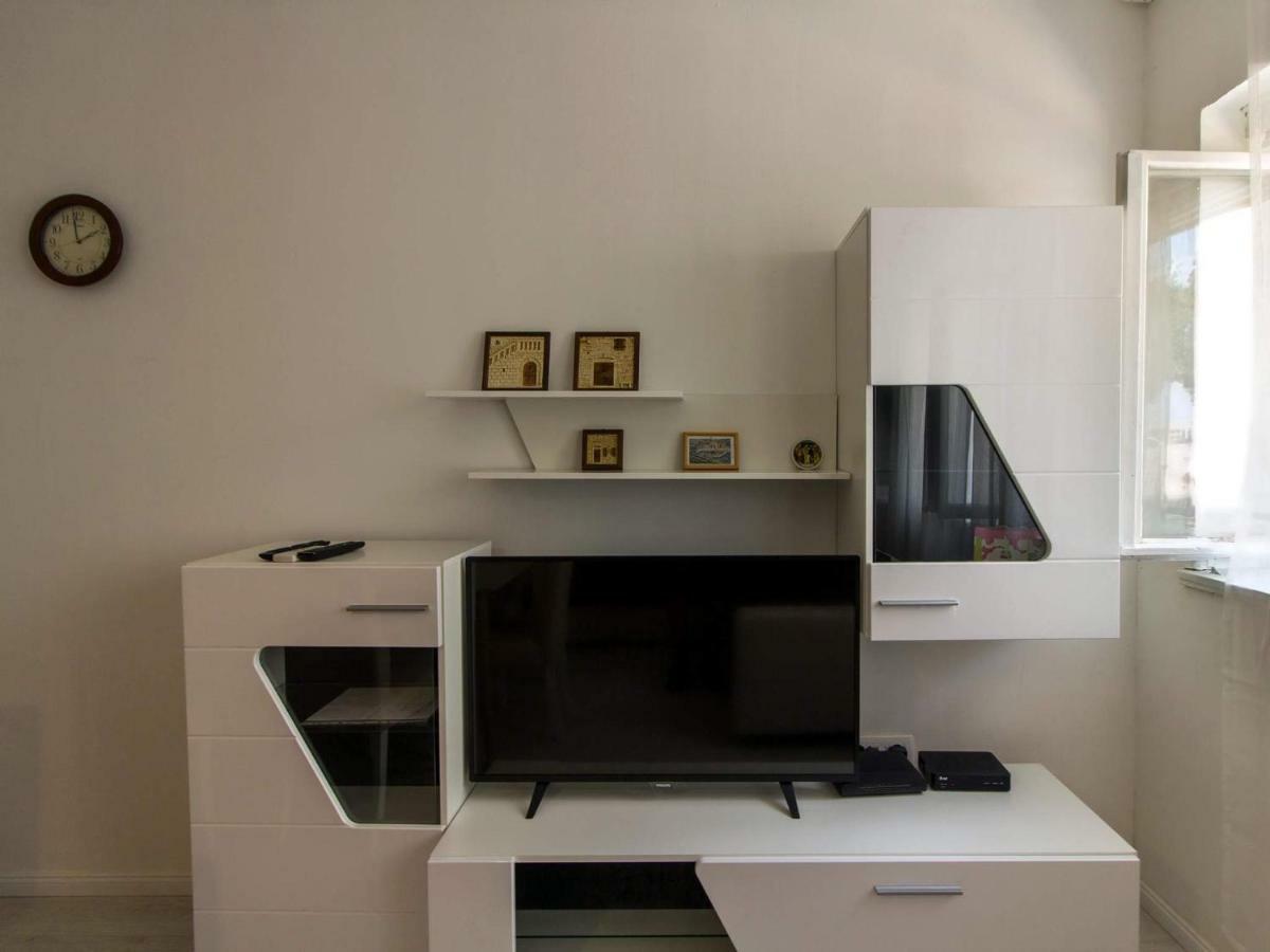 Roli Apartment
